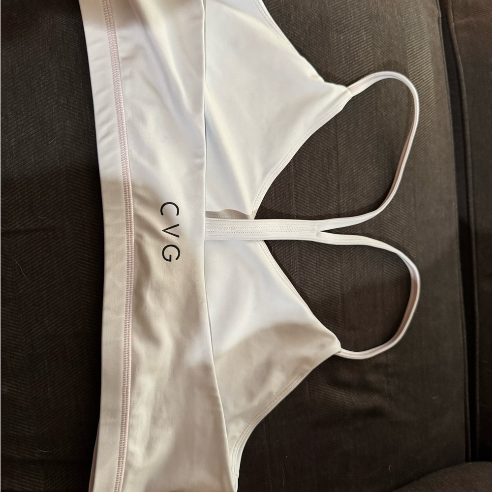 Constantly Varied Gear XXL White Sports Bra Move Free Design